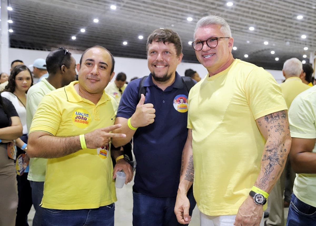 Julian Lemos em evento de rua